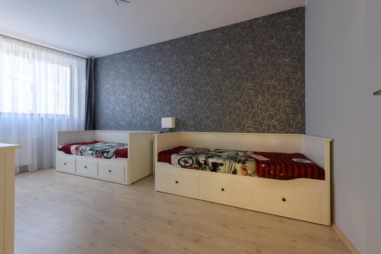 Ajk Apartament W Sea Towers Gdynia Extérieur photo